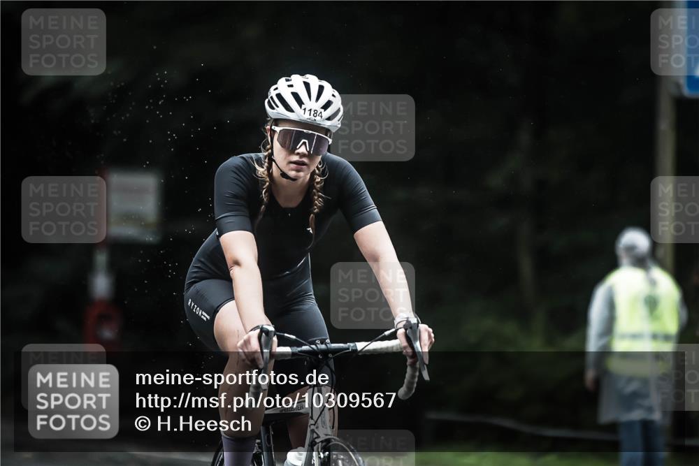 13.09.2026 - Stadtparktriathlon H.Heesch http://msf.ph/oto/10309567 13.09.2026 12:49:33 Radfahren 1086, 1147, 1184, 1196, 1244, 1284 meine-sportfotos.de