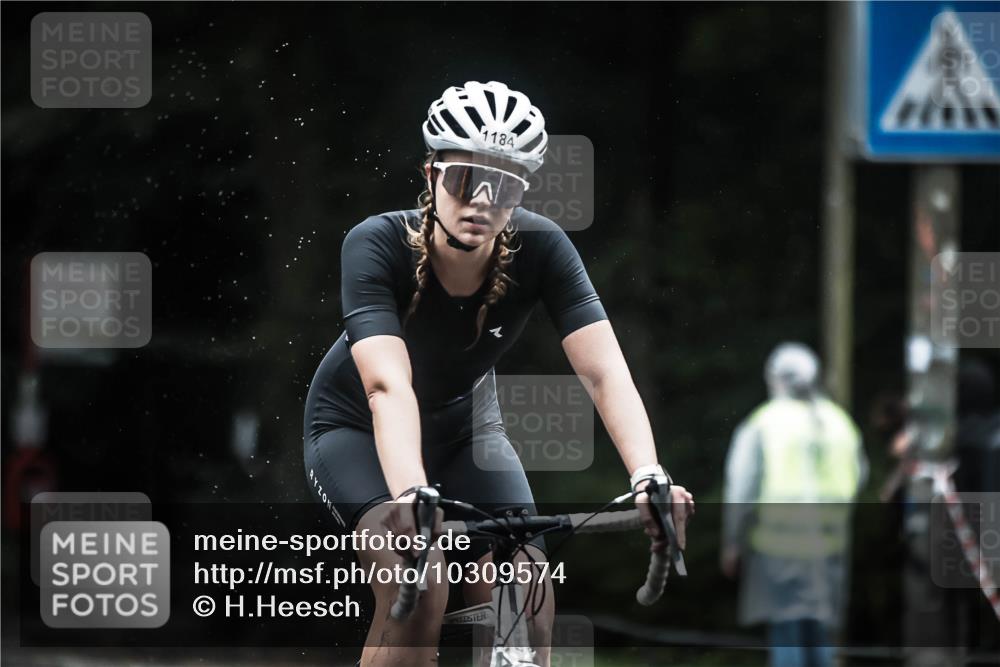 13.09.2026 - Stadtparktriathlon H.Heesch http://msf.ph/oto/10309574 13.09.2026 12:49:33 Radfahren 1086, 1147, 1184, 1196, 1244, 1284 meine-sportfotos.de