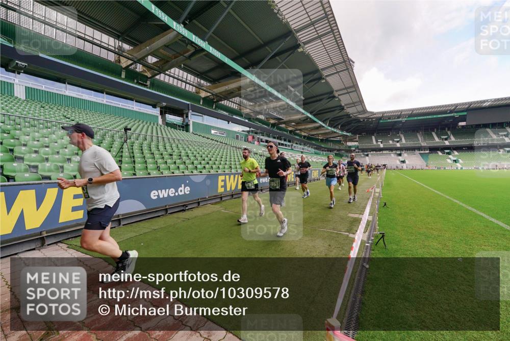 13.09.2026 - 21. swb-Marathon Bremen Michael Burmester http://msf.ph/oto/10309578 13.09.2026 13:06:16 Laufen im Stadion 109, 217, 244, 287, 303, 310, 323, 372, 394, 430, 454, 536, 578, 613, 647, 716, 784, 831, 891, 900, 1073, 1083, 1205, 1239, 1243, 1274, 1307, 1308, 1365, 1369, 1380, 1437, 1533, 1545, 1574, 1581, 1627, 1656, 1780, 1823, 1848, 1871, 1909, 1914, 1932, 1941, 2023, 2076, 2089, 2090, 2126, 2241, 2244, 2265, 2275, 2301, 2310, 2355, 2356, 2393, 2440, 2464, 2602, 2699, 2707, 2721, 2723, 2742, 2764, 2818, 2902, 2959, 2985, 3030, 3055, 3278, 3320, 3343, 3444, 3485 meine-sportfotos.de