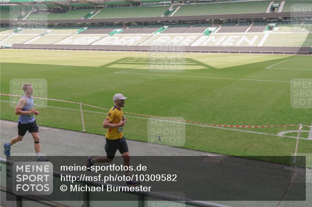 13.09.2026 - 21. swb-Marathon Bremen Michael Burmester http://msf.ph/oto/10309582 13.09.2026 12:43:06 Laufen im Stadion 439, 749, 819, 1009, 1223, 1224, 1562, 1619, 1667, 1712, 1745, 1850, 1862, 1879, 1921, 2094, 2207, 2651, 2683, 3251, 3368, 3500, 3584, 3688, 4096, 4847, 4904, 5143, 5199, 5316, 5601, 5663, 5672, 5776, 5828, 6359, 6579, 6929, 6991, 7141, 7170, 7841, 7950, 8311, 8383, 8394, 8689, 8749, 8850, 8994, 9120, 9153, 9200, 9233, 9533, 9849, 277, 453, 807, 862, 901, 1248, 1320, 1323, 1472, 1576, 1587, 1717, 1751, 1911, 5160, 5163, 5912 meine-sportfotos.de
