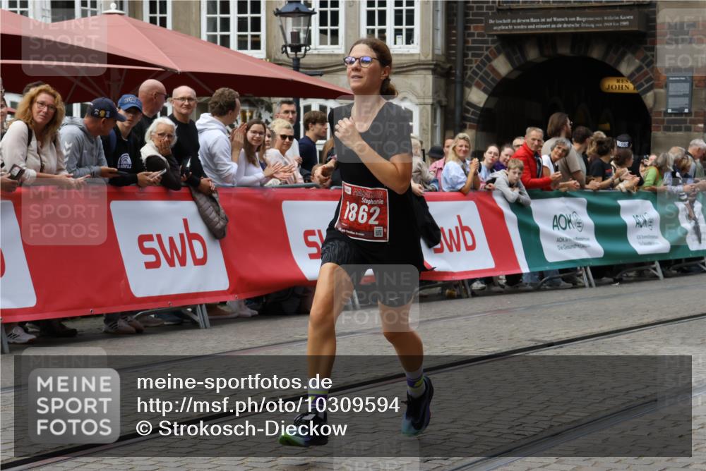 13.09.2026 - 21. swb-Marathon Bremen Strokosch-Dieckow http://msf.ph/oto/10309594 13.09.2026 13:03:22 Ziel 1381, 1862, 7265, 8319, 8325, 8331, 8756, 9200, 1372, 1950, 3092, 5024, 5719, 7715 meine-sportfotos.de