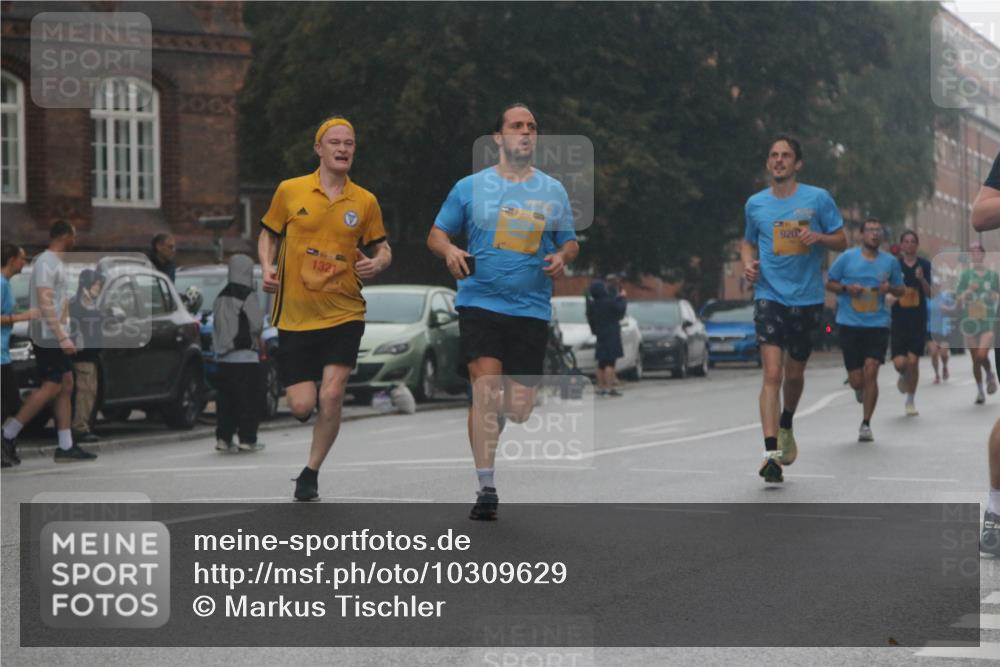 13.09.2026 - Kiel Lauf Markus Tischler http://msf.ph/oto/10309629 13.09.2026 10:34:38 Fleethörn 1321, 363, 920 meine-sportfotos.de