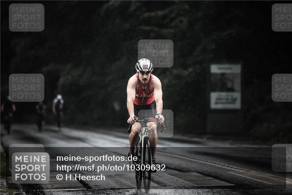 13.09.2026 - Stadtparktriathlon H.Heesch http://msf.ph/oto/10309632 13.09.2026 11:42:36 Radfahren 821, 862, 879, 892, 919, 920, 941 meine-sportfotos.de