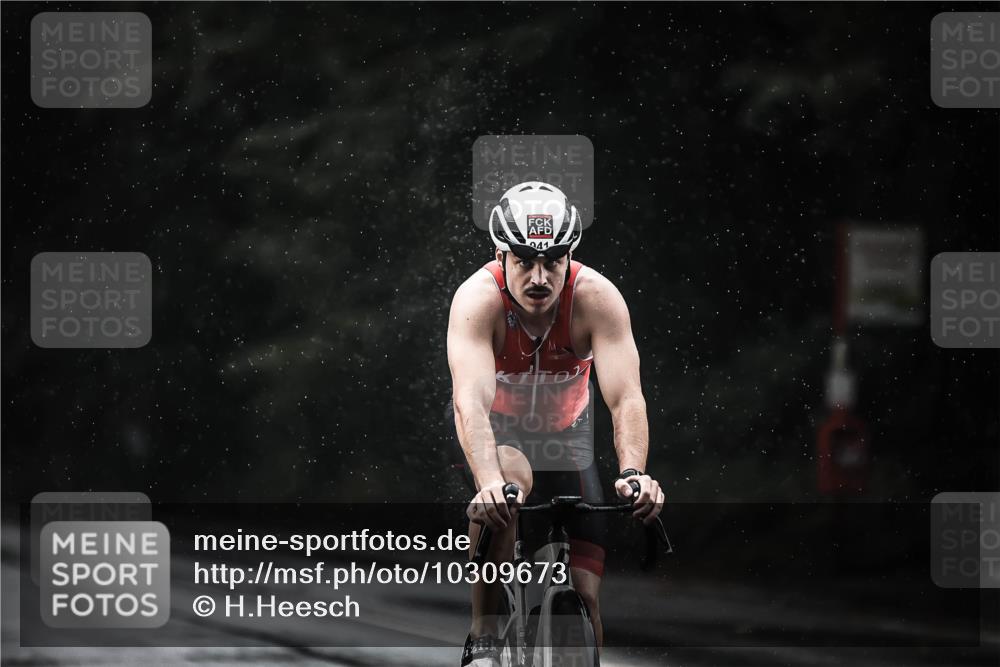 13.09.2026 - Stadtparktriathlon H.Heesch http://msf.ph/oto/10309673 13.09.2026 11:42:37 Radfahren 821, 879, 892, 919, 920, 941 meine-sportfotos.de