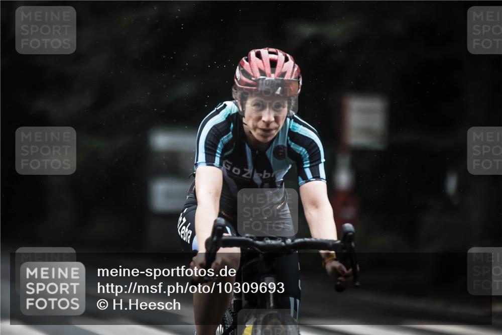 13.09.2026 - Stadtparktriathlon H.Heesch http://msf.ph/oto/10309693 13.09.2026 12:49:39 Radfahren 1086, 1147, 1161, 1184, 1244, 1284 meine-sportfotos.de