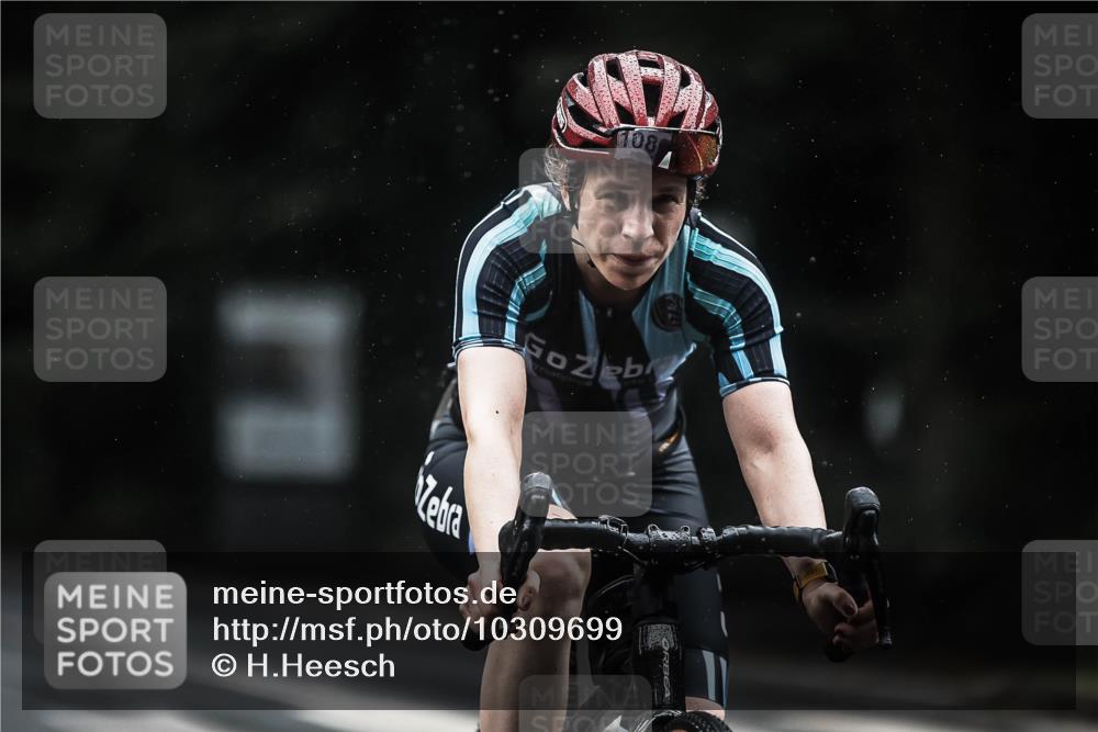 13.09.2026 - Stadtparktriathlon H.Heesch http://msf.ph/oto/10309699 13.09.2026 12:49:39 Radfahren 1086, 1147, 1161, 1184, 1244, 1284 meine-sportfotos.de