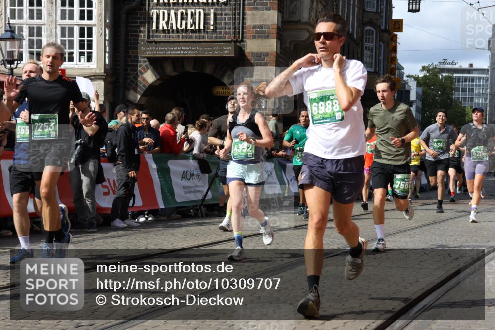 13.09.2026 - 21. swb-Marathon Bremen Strokosch-Dieckow http://msf.ph/oto/10309707 13.09.2026 13:30:33 Ziel 881, 1308, 1611, 1909, 1938, 2265, 2364, 2900, 4763, 5039, 5348, 5615, 6225, 6720, 6942, 6992, 6994, 7184, 7609, 7932, 7966, 8090, 8105, 8115, 8441, 8494, 9015, 9125, 9412, 9529, 800, 834, 1533, 1771, 1841, 1926, 1941, 2369, 2452, 2723, 2985, 4206, 4332, 4342, 4757, 4920, 5551, 5681, 5802, 5822, 6134, 6343, 6347, 6523, 7012, 7253, 7567, 7645, 9653, 9692, 9699, 9825, 13090 meine-sportfotos.de
