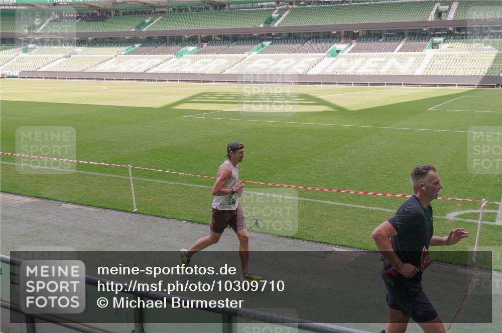 13.09.2026 - 21. swb-Marathon Bremen Michael Burmester http://msf.ph/oto/10309710 13.09.2026 12:43:16 Laufen im Stadion 439, 623, 749, 819, 969, 1009, 1223, 1224, 1372, 1562, 1619, 1667, 1712, 1745, 1770, 1850, 1862, 1879, 1921, 2094, 2207, 2651, 2683, 3251, 3368, 3500, 3584, 3688, 4096, 4739, 4847, 4904, 5143, 5199, 5316, 5369, 5601, 5663, 5672, 5776, 5828, 6359, 6579, 6929, 6991, 7141, 7170, 7841, 7950, 8311, 8383, 8394, 8689, 8749, 8850, 8994, 9120, 9153, 9200, 9233, 9533, 9849, 126, 453, 640, 671, 735, 807, 862, 901, 912, 1136, 1248, 1472, 1576, 1587, 1717, 1751, 5160, 5163, 5912 meine-sportfotos.de