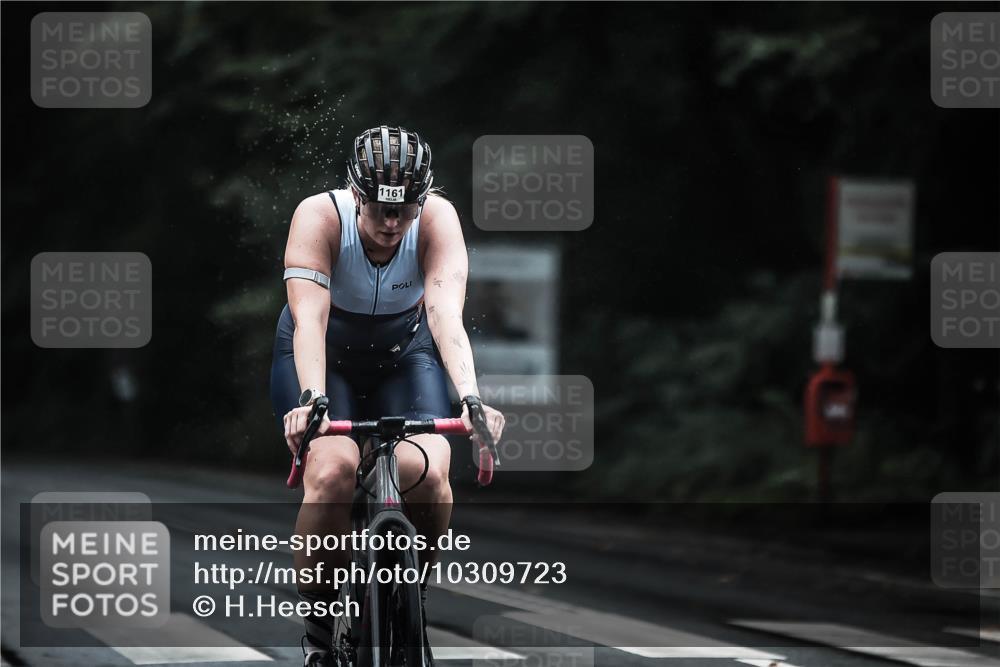 13.09.2026 - Stadtparktriathlon H.Heesch http://msf.ph/oto/10309723 13.09.2026 12:49:43 Radfahren 1086, 1161, 1281, 1284 meine-sportfotos.de