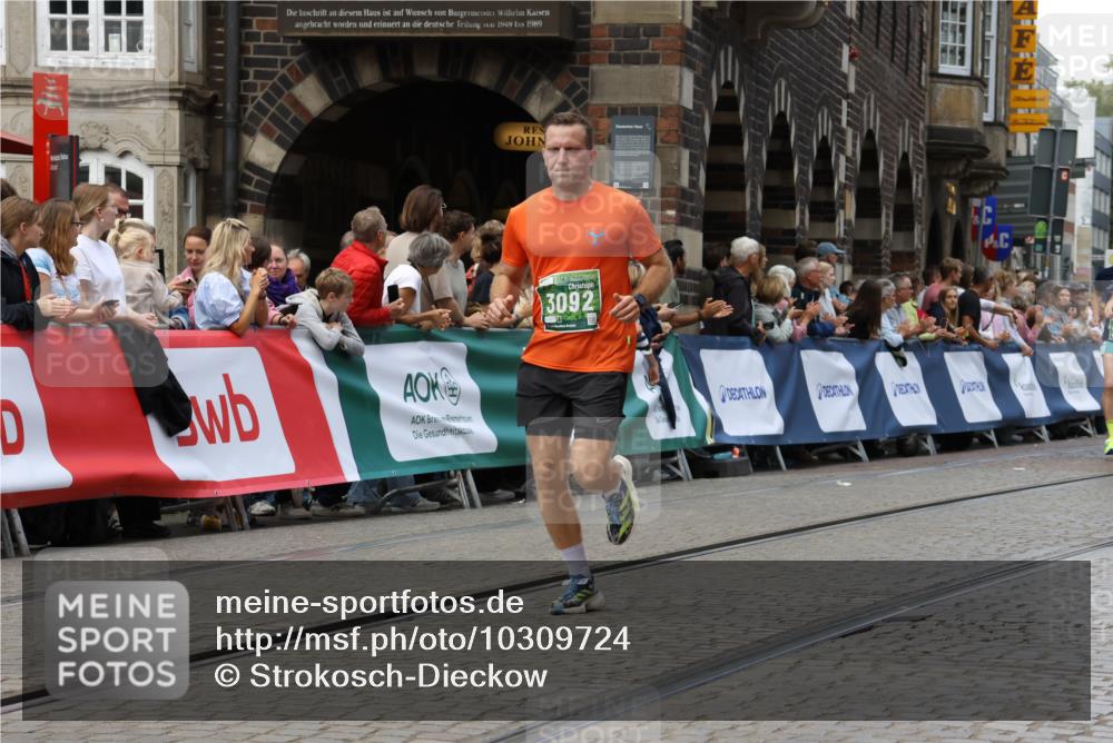 13.09.2026 - 21. swb-Marathon Bremen Strokosch-Dieckow http://msf.ph/oto/10309724 13.09.2026 13:03:34 Ziel 7206, 7478, 8028, 8756, 9200, 1090, 1587, 5024, 5143, 5719, 6973, 8096 meine-sportfotos.de