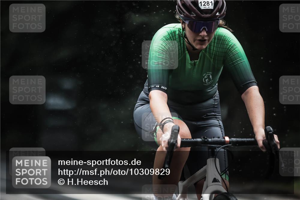 13.09.2026 - Stadtparktriathlon H.Heesch http://msf.ph/oto/10309829 13.09.2026 12:49:47 Radfahren 1070, 1085, 1161, 1281 meine-sportfotos.de