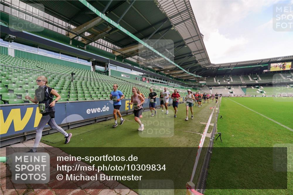 13.09.2026 - 21. swb-Marathon Bremen Michael Burmester http://msf.ph/oto/10309834 13.09.2026 13:06:51 Laufen im Stadion 109, 132, 156, 217, 244, 287, 303, 310, 372, 394, 430, 454, 489, 578, 607, 613, 682, 716, 784, 831, 834, 846, 891, 900, 922, 1083, 1173, 1189, 1205, 1274, 1364, 1365, 1369, 1380, 1387, 1437, 1532, 1533, 1545, 1574, 1581, 1600, 1823, 1841, 1848, 1854, 1871, 1909, 1926, 1938, 2070, 2076, 2090, 2219, 2244, 2265, 2275, 2283, 2310, 2318, 2355, 2356, 2393, 2440, 2464, 2699, 2707, 2721, 2731, 2755, 2818, 2902, 2911, 2949, 2960, 3055, 3485 meine-sportfotos.de
