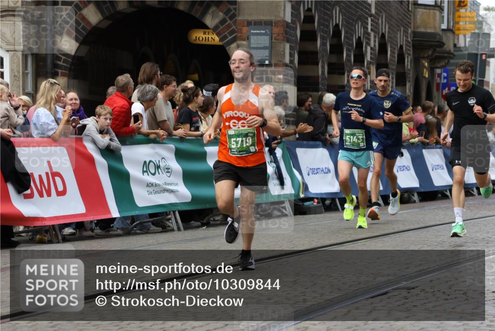 13.09.2026 - 21. swb-Marathon Bremen Strokosch-Dieckow http://msf.ph/oto/10309844 13.09.2026 13:03:37 Ziel 1372, 7206, 7478, 7715, 8028, 1090, 1587, 2889, 5143, 6973, 8096 meine-sportfotos.de