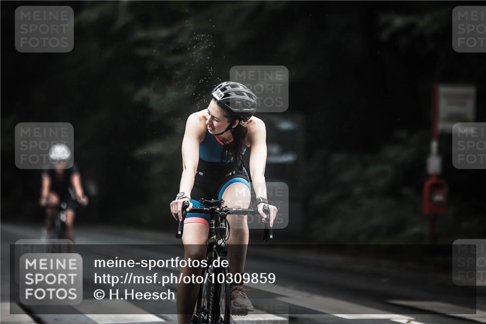 13.09.2026 - Stadtparktriathlon H.Heesch http://msf.ph/oto/10309859 13.09.2026 12:49:50 Radfahren 1070, 1085, 1089, 1281 meine-sportfotos.de