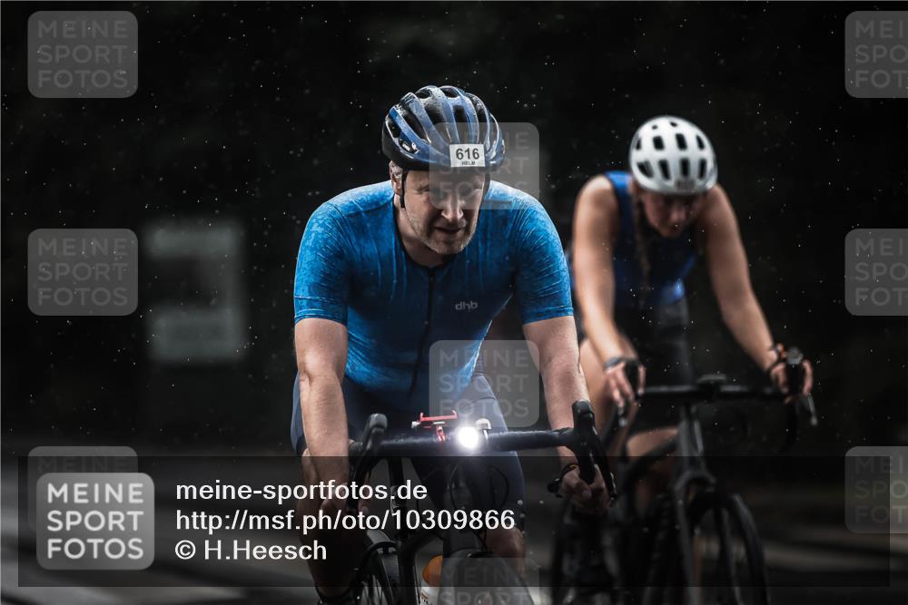 13.09.2026 - Stadtparktriathlon H.Heesch http://msf.ph/oto/10309866 13.09.2026 11:43:00 Radfahren 726, 729, 758, 822 meine-sportfotos.de