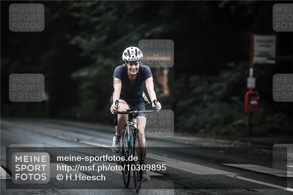 13.09.2026 - Stadtparktriathlon H.Heesch http://msf.ph/oto/10309895 13.09.2026 12:49:52 Radfahren 1070, 1085, 1089, 1281 meine-sportfotos.de