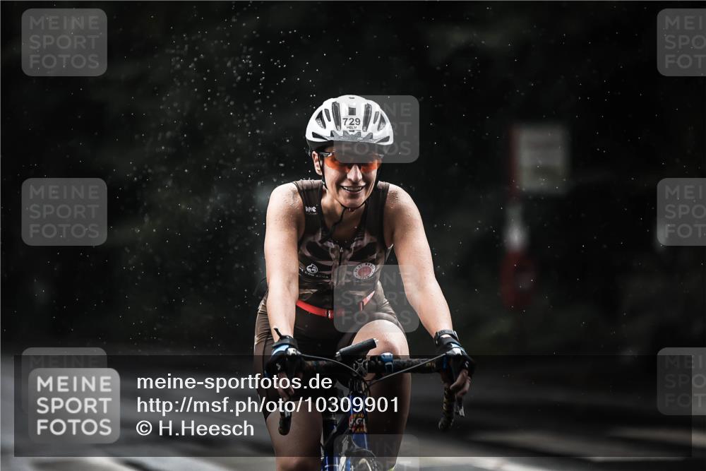 13.09.2026 - Stadtparktriathlon H.Heesch http://msf.ph/oto/10309901 13.09.2026 11:43:03 Radfahren 729, 758, 822, 908, 916, 924 meine-sportfotos.de