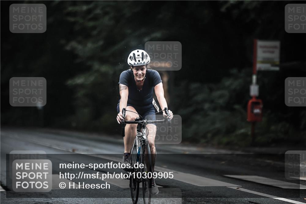13.09.2026 - Stadtparktriathlon H.Heesch http://msf.ph/oto/10309905 13.09.2026 12:49:52 Radfahren 1070, 1085, 1089, 1281 meine-sportfotos.de