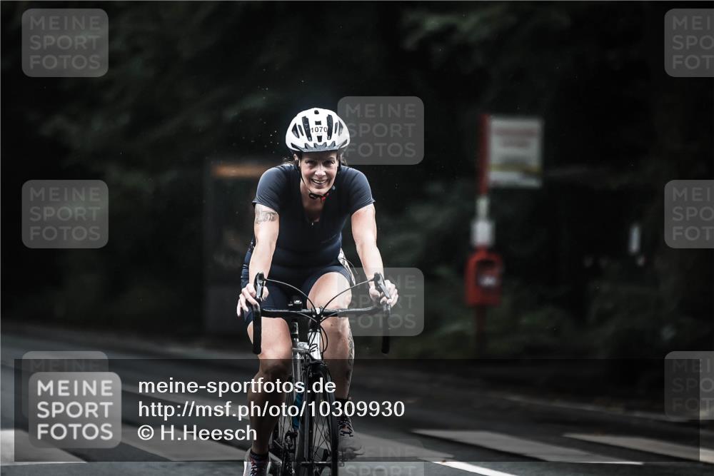 13.09.2026 - Stadtparktriathlon H.Heesch http://msf.ph/oto/10309930 13.09.2026 12:49:53 Radfahren 1070, 1085, 1089, 1300 meine-sportfotos.de