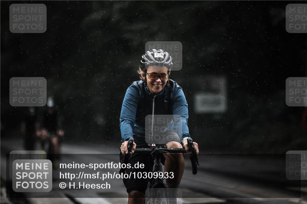 13.09.2026 - Stadtparktriathlon H.Heesch http://msf.ph/oto/10309933 13.09.2026 11:43:06 Radfahren 729, 758, 822, 908, 916, 924 meine-sportfotos.de