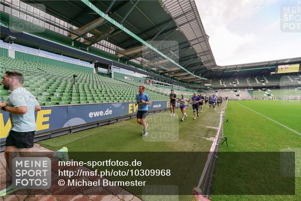 13.09.2026 - 21. swb-Marathon Bremen Michael Burmester http://msf.ph/oto/10309968 13.09.2026 13:07:09 Laufen im Stadion 109, 132, 156, 217, 287, 303, 310, 372, 430, 454, 489, 578, 607, 613, 682, 716, 784, 800, 808, 809, 831, 834, 846, 911, 922, 1083, 1173, 1189, 1205, 1210, 1274, 1322, 1364, 1365, 1369, 1387, 1395, 1437, 1532, 1533, 1545, 1574, 1581, 1600, 1823, 1831, 1841, 1848, 1854, 1871, 1909, 1926, 1938, 2003, 2070, 2076, 2090, 2219, 2244, 2275, 2283, 2310, 2318, 2355, 2356, 2393, 2405, 2440, 2464, 2492, 2565, 2699, 2707, 2721, 2731, 2755, 2802, 2818, 2831, 2866, 2902, 2911, 2949, 2960, 3055 meine-sportfotos.de