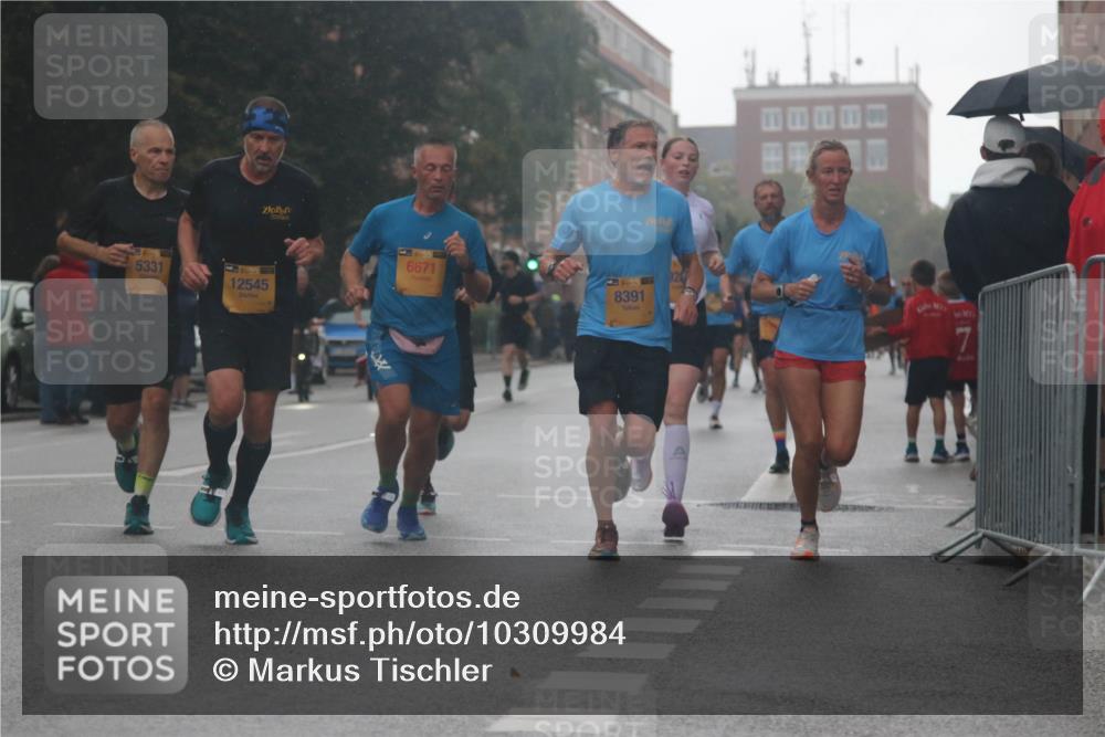 13.09.2026 - Kiel Lauf Markus Tischler http://msf.ph/oto/10309984 13.09.2026 10:35:10 Fleethörn 6671, 5331, 12545, 8391, 924, 7 meine-sportfotos.de