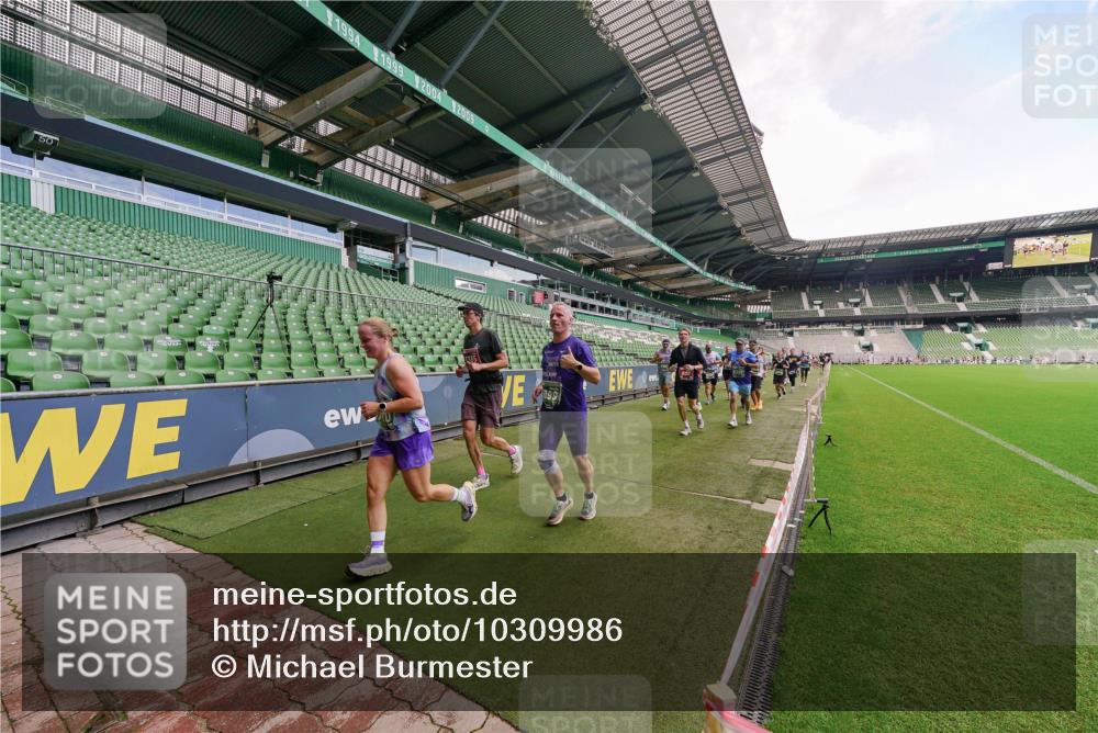 13.09.2026 - 21. swb-Marathon Bremen Michael Burmester http://msf.ph/oto/10309986 13.09.2026 13:07:11 Laufen im Stadion 109, 132, 156, 217, 287, 303, 310, 372, 430, 454, 489, 578, 607, 613, 682, 716, 784, 800, 808, 809, 831, 834, 846, 911, 922, 1083, 1173, 1189, 1205, 1210, 1274, 1322, 1364, 1365, 1369, 1387, 1395, 1437, 1532, 1533, 1545, 1574, 1581, 1600, 1823, 1831, 1841, 1848, 1854, 1871, 1909, 1926, 1938, 2003, 2070, 2076, 2090, 2219, 2244, 2275, 2283, 2310, 2318, 2355, 2356, 2393, 2405, 2440, 2464, 2492, 2565, 2699, 2707, 2721, 2731, 2755, 2802, 2818, 2831, 2866, 2902, 2911, 2949, 2960, 3055 meine-sportfotos.de