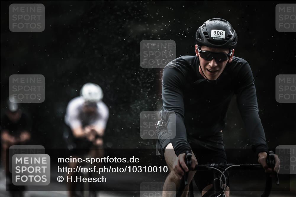 13.09.2026 - Stadtparktriathlon H.Heesch http://msf.ph/oto/10310010 13.09.2026 11:43:09 Radfahren 756, 758, 828, 908, 916, 924 meine-sportfotos.de