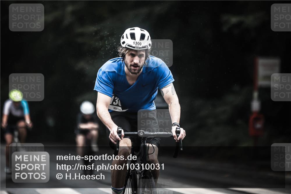 13.09.2026 - Stadtparktriathlon H.Heesch http://msf.ph/oto/10310031 13.09.2026 12:50:00 Radfahren 1089, 1177, 1210, 1276, 1300 meine-sportfotos.de
