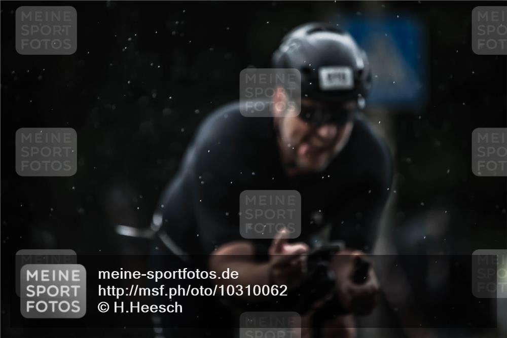 13.09.2026 - Stadtparktriathlon H.Heesch http://msf.ph/oto/10310062 13.09.2026 11:43:11 Radfahren 756, 758, 828, 908, 916, 924 meine-sportfotos.de