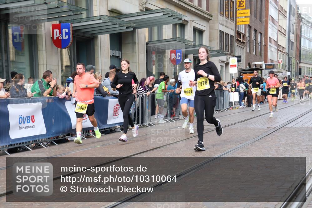 13.09.2026 - 21. swb-Marathon Bremen Strokosch-Dieckow http://msf.ph/oto/10310064 13.09.2026 10:54:55 Ziel 10555, 10725, 11001, 11014, 11466, 11631, 11908, 11910, 11976, 12201, 12218, 12258, 12549, 10589, 10608, 10646, 10704, 10901, 11040, 11174, 11569, 11620, 11860, 11874, 11889, 11976, 12038, 12313, 12519, 12800, 13526, 13592 meine-sportfotos.de
