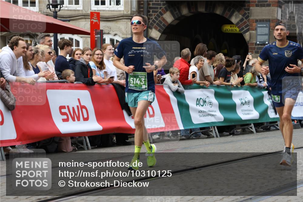 13.09.2026 - 21. swb-Marathon Bremen Strokosch-Dieckow http://msf.ph/oto/10310125 13.09.2026 13:03:39 Ziel 1372, 7206, 7478, 7715, 8028, 1587, 2889, 5143, 6973, 8096, 9642 meine-sportfotos.de