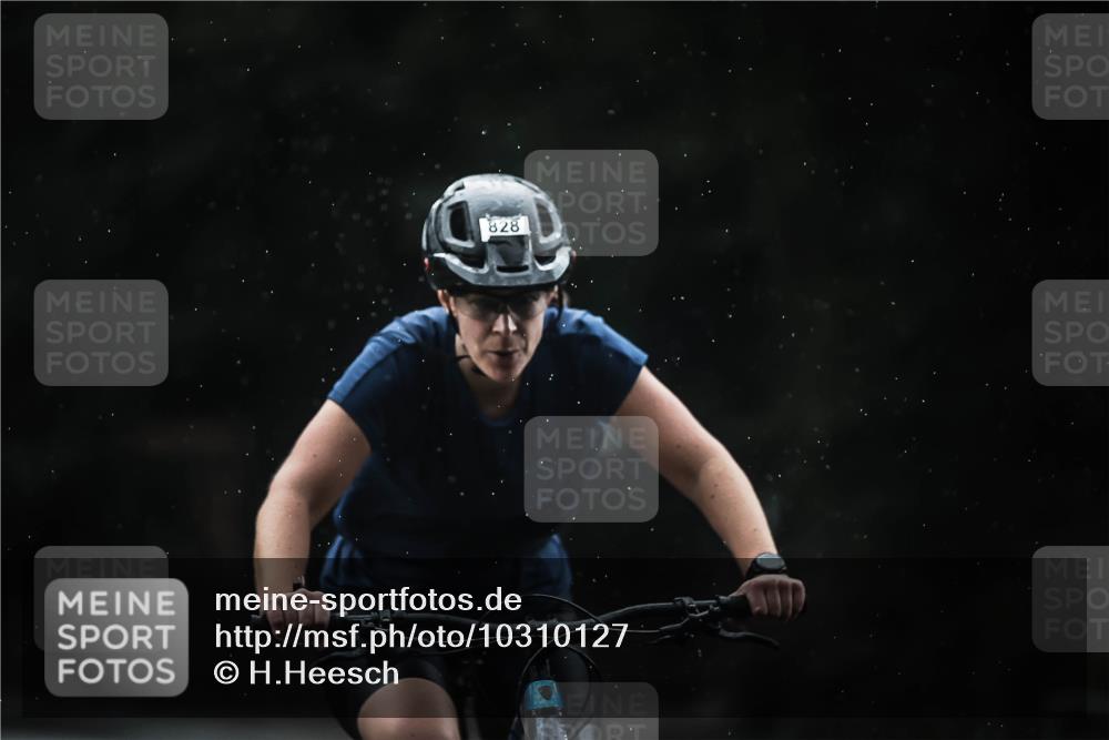 13.09.2026 - Stadtparktriathlon H.Heesch http://msf.ph/oto/10310127 13.09.2026 11:43:15 Radfahren 756, 828, 914, 916, 918, 924 meine-sportfotos.de
