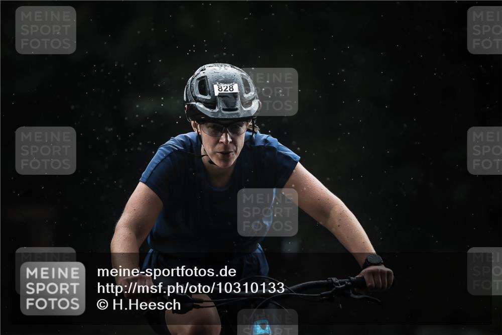 13.09.2026 - Stadtparktriathlon H.Heesch http://msf.ph/oto/10310133 13.09.2026 11:43:15 Radfahren 756, 828, 914, 916, 918, 924 meine-sportfotos.de