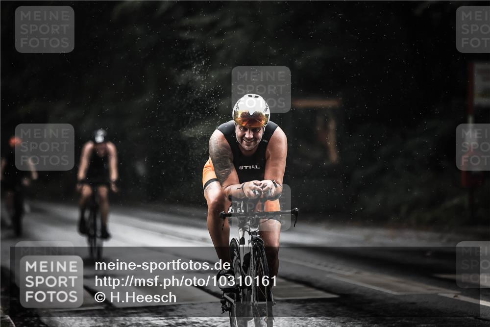 13.09.2026 - Stadtparktriathlon H.Heesch http://msf.ph/oto/10310161 13.09.2026 11:43:18 Radfahren 756, 828, 854, 914, 918 meine-sportfotos.de