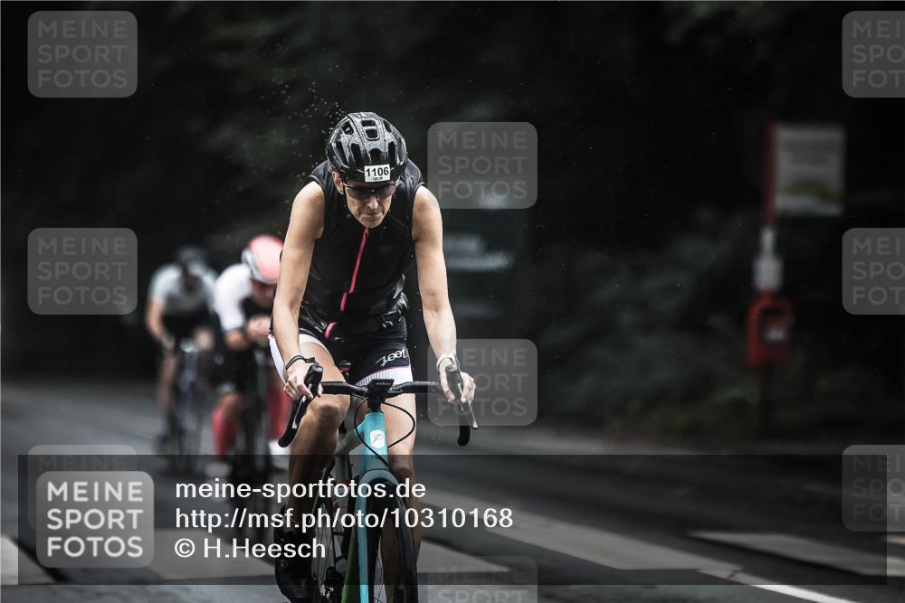 13.09.2026 - Stadtparktriathlon H.Heesch http://msf.ph/oto/10310168 13.09.2026 12:50:15 Radfahren 1080, 1106, 1249, 1264, 1301, 1306 meine-sportfotos.de