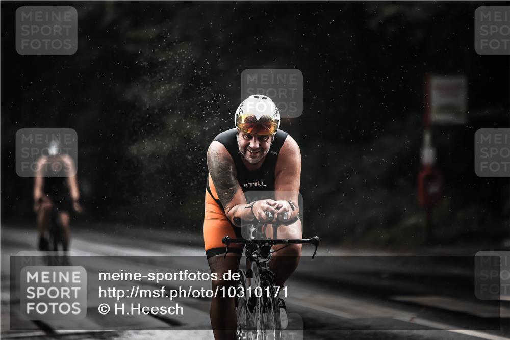 13.09.2026 - Stadtparktriathlon H.Heesch http://msf.ph/oto/10310171 13.09.2026 11:43:19 Radfahren 756, 828, 854, 914, 918 meine-sportfotos.de