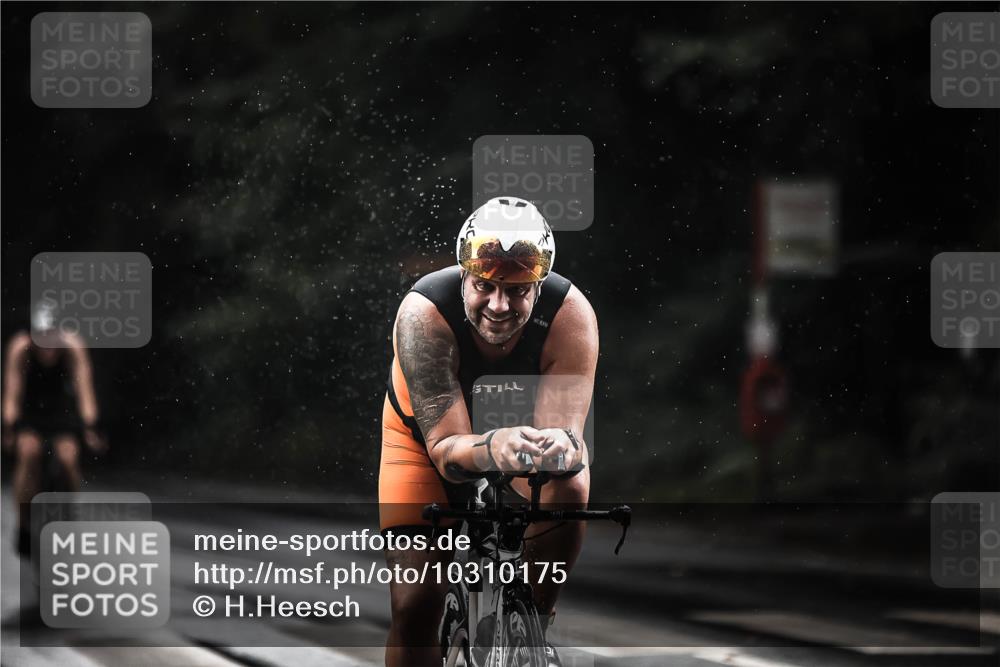13.09.2026 - Stadtparktriathlon H.Heesch http://msf.ph/oto/10310175 13.09.2026 11:43:19 Radfahren 756, 828, 854, 914, 918 meine-sportfotos.de