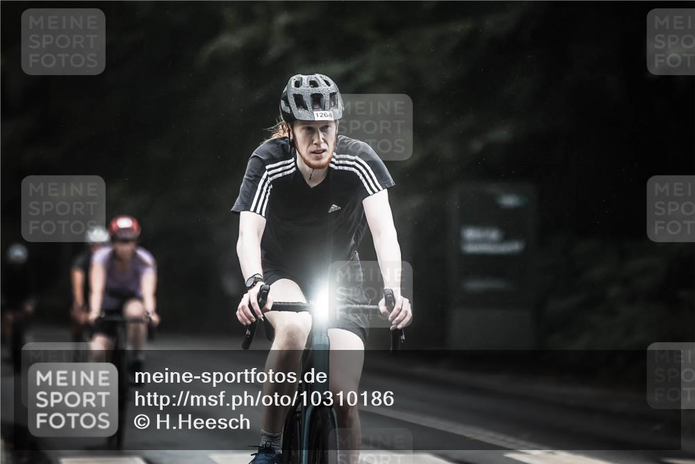 13.09.2026 - Stadtparktriathlon H.Heesch http://msf.ph/oto/10310186 13.09.2026 12:50:17 Radfahren 1080, 1094, 1106, 1144, 1249, 1264, 1301, 1306 meine-sportfotos.de