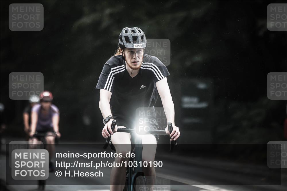 13.09.2026 - Stadtparktriathlon H.Heesch http://msf.ph/oto/10310190 13.09.2026 12:50:17 Radfahren 1080, 1094, 1106, 1144, 1249, 1264, 1301, 1306 meine-sportfotos.de
