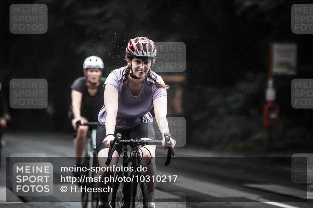 13.09.2026 - Stadtparktriathlon H.Heesch http://msf.ph/oto/10310217 13.09.2026 12:50:19 Radfahren 1080, 1094, 1106, 1144, 1150, 1249, 1264, 1301, 1306 meine-sportfotos.de