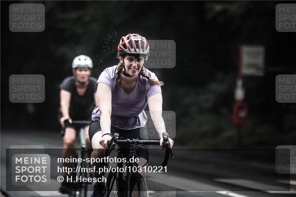 13.09.2026 - Stadtparktriathlon H.Heesch http://msf.ph/oto/10310221 13.09.2026 12:50:20 Radfahren 1080, 1094, 1106, 1144, 1150, 1249, 1264, 1301, 1306 meine-sportfotos.de