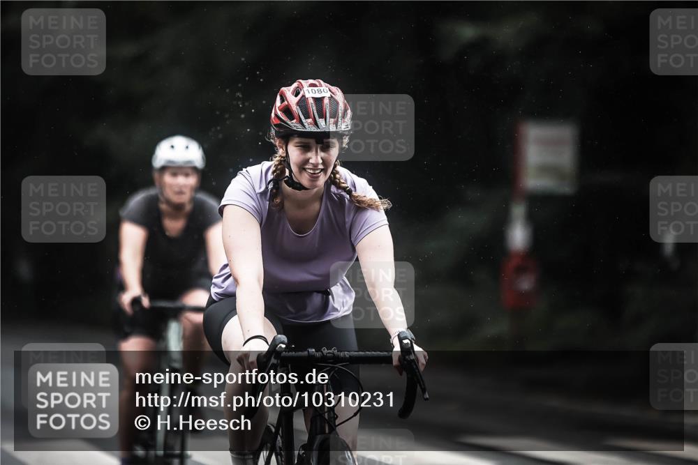 13.09.2026 - Stadtparktriathlon H.Heesch http://msf.ph/oto/10310231 13.09.2026 12:50:20 Radfahren 1080, 1094, 1106, 1144, 1150, 1249, 1264, 1301, 1306 meine-sportfotos.de