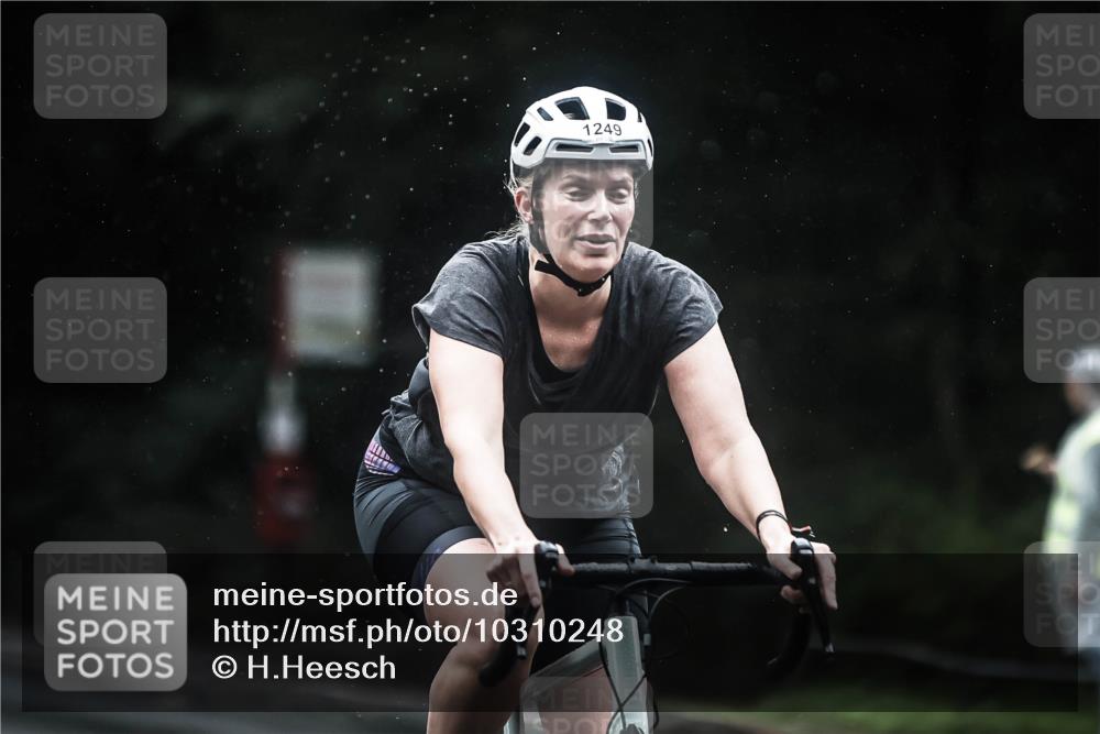 13.09.2026 - Stadtparktriathlon H.Heesch http://msf.ph/oto/10310248 13.09.2026 12:50:21 Radfahren 1080, 1094, 1144, 1150, 1249, 1264, 1301, 1306 meine-sportfotos.de