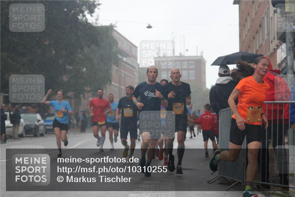 13.09.2026 - Kiel Lauf Markus Tischler http://msf.ph/oto/10310255 13.09.2026 10:35:33 Fleethörn 2601, 9977, 8567 meine-sportfotos.de