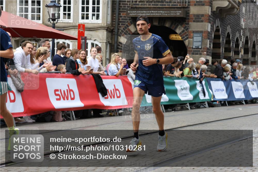 13.09.2026 - 21. swb-Marathon Bremen Strokosch-Dieckow http://msf.ph/oto/10310281 13.09.2026 13:03:40 Ziel 1372, 1950, 7206, 7478, 7715, 8028, 1587, 2889, 3500, 8096, 9642 meine-sportfotos.de