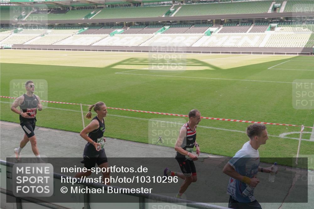 13.09.2026 - 21. swb-Marathon Bremen Michael Burmester http://msf.ph/oto/10310296 13.09.2026 12:44:43 Laufen im Stadion 280, 339, 474, 493, 508, 623, 678, 681, 715, 788, 819, 969, 1264, 1301, 1335, 1372, 1498, 1696, 1770, 1937, 1975, 2020, 2098, 3092, 3271, 3500, 3609, 4118, 4328, 4739, 4904, 5092, 5143, 5199, 5369, 5601, 5776, 5996, 6579, 6918, 6973, 7015, 7170, 7206, 7265, 7478, 7715, 7841, 7950, 8028, 8054, 8096, 8850, 9070, 9129, 9137, 9153, 9233, 9306, 9583, 9642, 9849, 13063, 13168, 13237, 126, 371, 603, 640, 650, 671, 735, 744, 862, 912, 957, 1136, 1336, 1411, 1667, 1822 meine-sportfotos.de