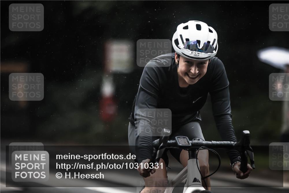 13.09.2026 - Stadtparktriathlon H.Heesch http://msf.ph/oto/10310331 13.09.2026 12:50:25 Radfahren 1080, 1094, 1144, 1150, 1249 meine-sportfotos.de