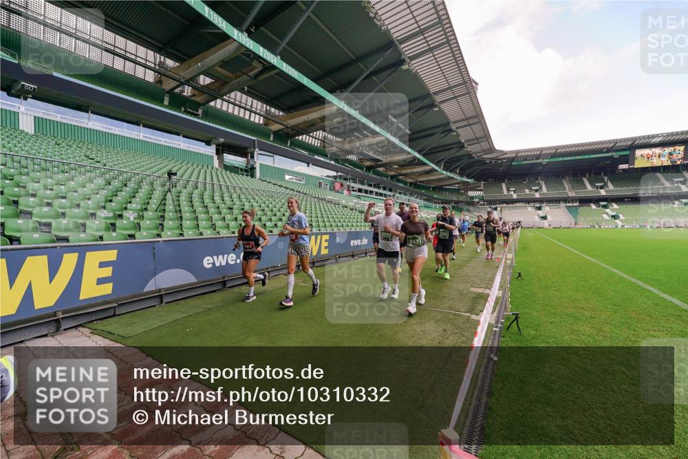 13.09.2026 - 21. swb-Marathon Bremen Michael Burmester http://msf.ph/oto/10310332 13.09.2026 13:07:45 Laufen im Stadion 132, 156, 303, 310, 372, 489, 551, 607, 682, 716, 800, 808, 809, 831, 834, 846, 884, 911, 922, 1083, 1173, 1189, 1205, 1210, 1285, 1289, 1322, 1364, 1365, 1369, 1387, 1395, 1437, 1532, 1545, 1559, 1574, 1600, 1688, 1823, 1831, 1841, 1848, 1854, 1871, 1899, 1909, 1926, 1938, 2003, 2041, 2070, 2090, 2215, 2219, 2229, 2275, 2283, 2318, 2356, 2366, 2405, 2440, 2492, 2565, 2611, 2635, 2699, 2707, 2721, 2727, 2731, 2755, 2782, 2802, 2818, 2831, 2866, 2902, 2911, 2949, 2960 meine-sportfotos.de