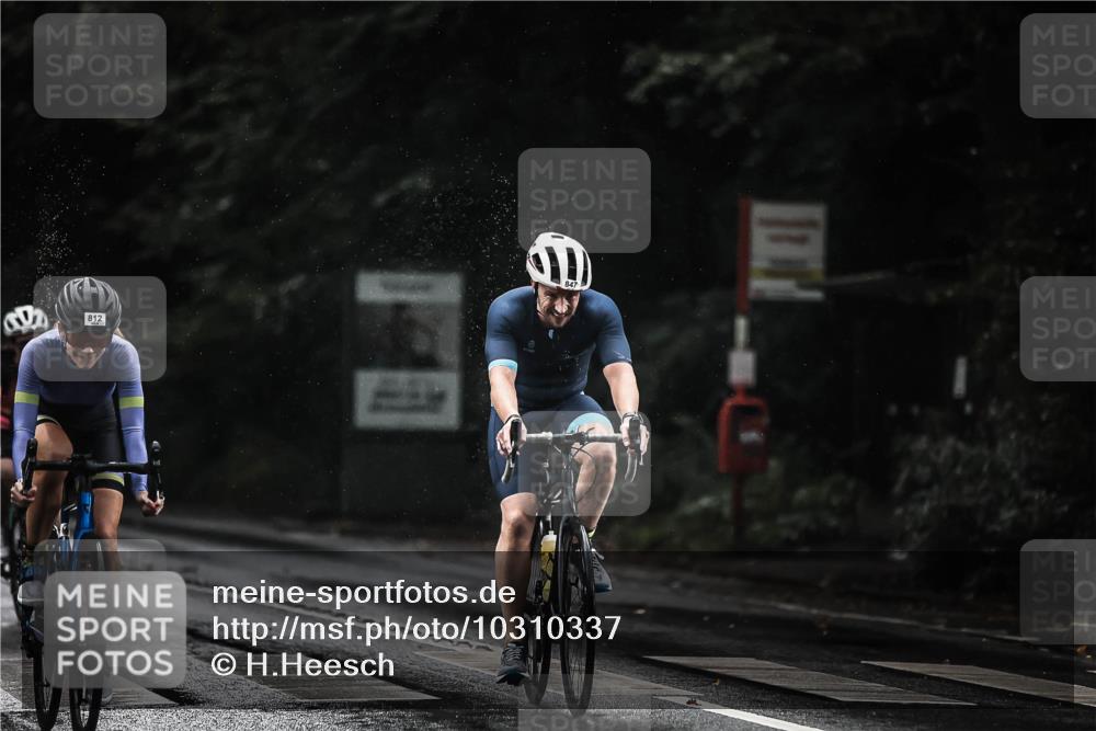 13.09.2026 - Stadtparktriathlon H.Heesch http://msf.ph/oto/10310337 13.09.2026 11:43:32 Radfahren 796, 812, 847, 937 meine-sportfotos.de